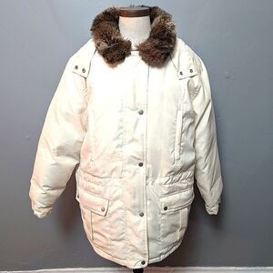 Lauren Ralph Lauren hooded down coat w faux fur trim, sleeve metal logo. Large